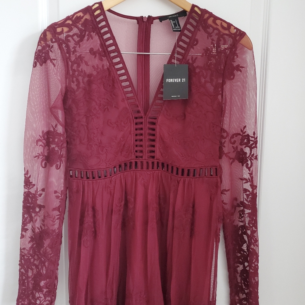 BNWT Maxi Lace Embroidery Dress - Picture 3 of 12